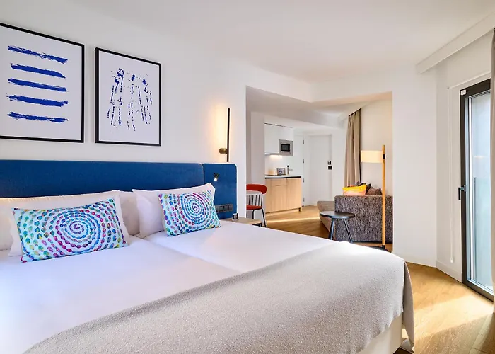 Apartamentos Luna Suites Granada