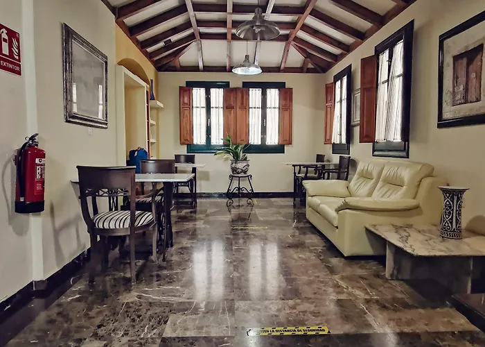 Hotel Almona